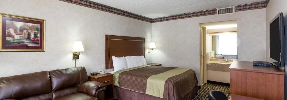 Days Inn by Wyndham Midland