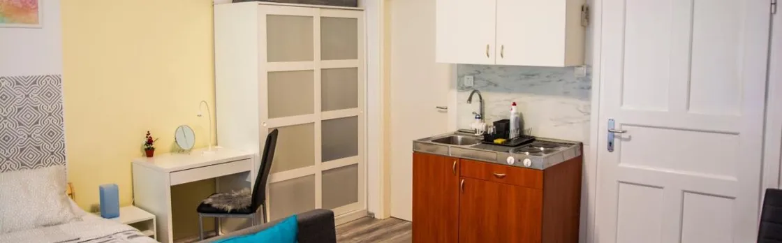 Apartment & Room Eni