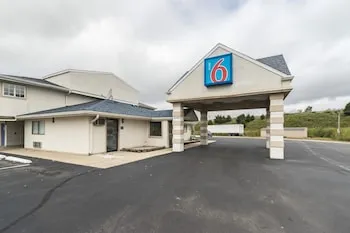 Motel 6 Crawfordsville, IN