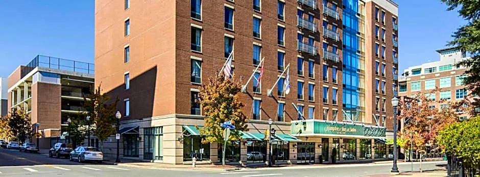 Hampton Inn & Suites Little Rock-Downtown