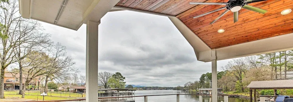 Boat Dock & Kayaks: Waterfront Hot Springs Home!