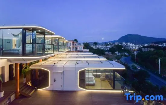 Sunset Cliff Panorama Hotel (Dali, Erhai)
