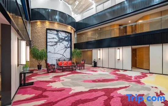 Erhai Bay Holiday Hotel