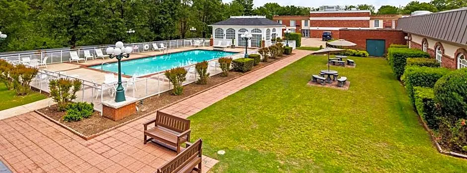Osage Creek Lodge