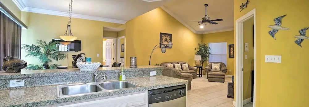 Coastal Condo w/ Pool in South Padre Island!