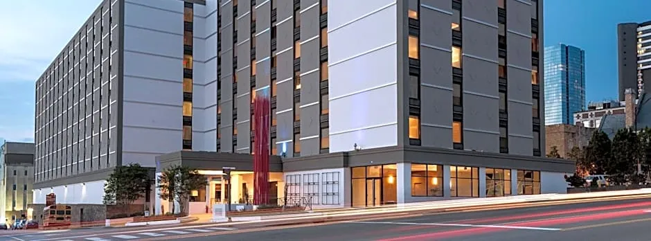 Holiday Inn Express Nashville Downtown - Broadway by IHG