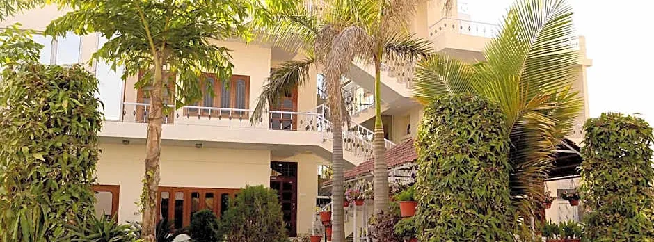Hotel Sukhvilas