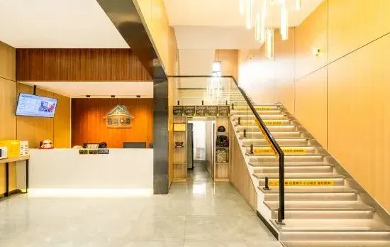 Jingke Electrical Sports Hotel (Shanghai Chuansha Branch)
