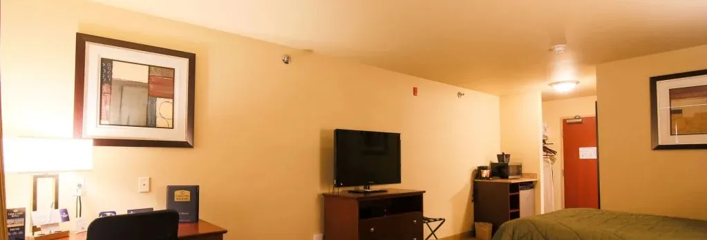 Cobblestone Inn & Suites