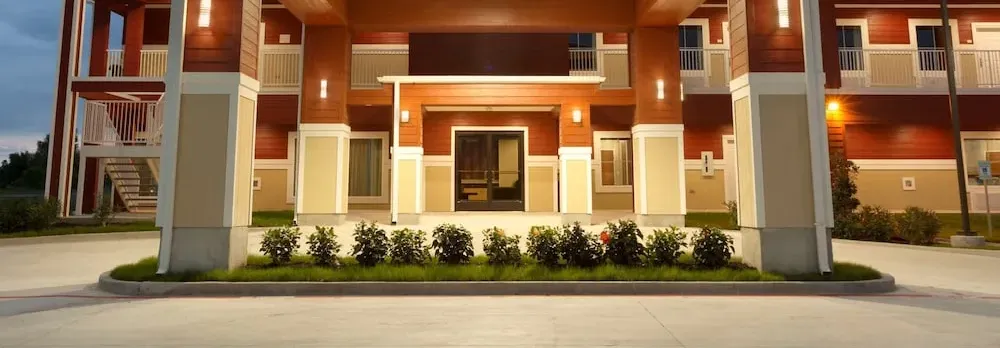 Super 8 by Wyndham Carrizo Springs