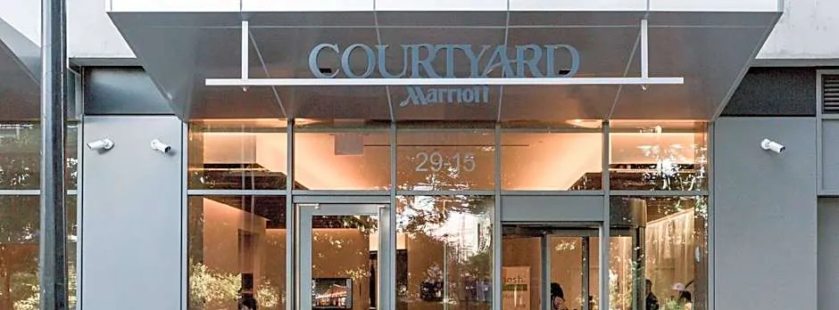 Courtyard by Marriott Long Island City/New York Manhattan View