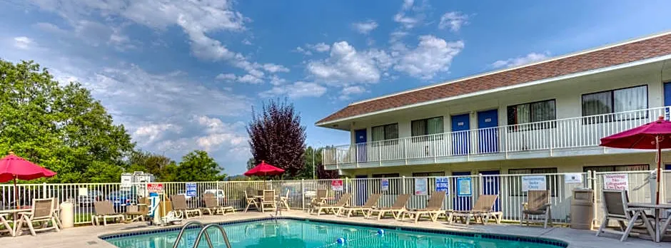 Motel 6-Troutdale, OR - Portland East