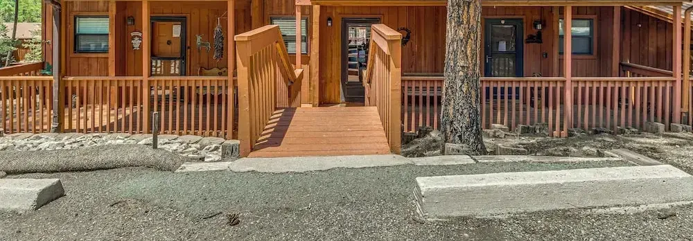 15 Mi to Ski Apache: Getaway w/ Balcony in Ruidoso