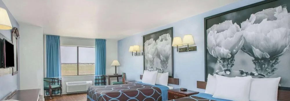 Super 8 by Wyndham Garland North Dallas Area