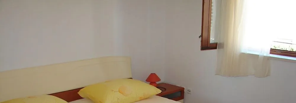 Apartments Tone
