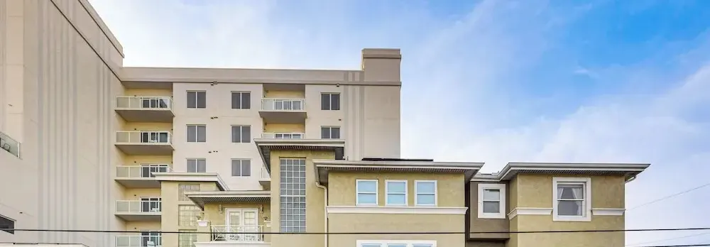 Steps to Shore: Walkable Clearwater Beach Condo
