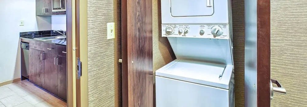 Holiday Inn Express Hotel & Suites Dayton South - I-675