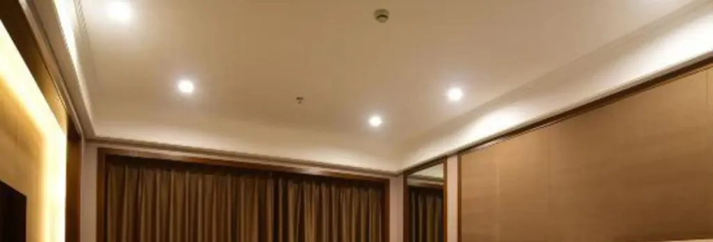 AiLinHotel (Sanya Bay Light Rail Station)