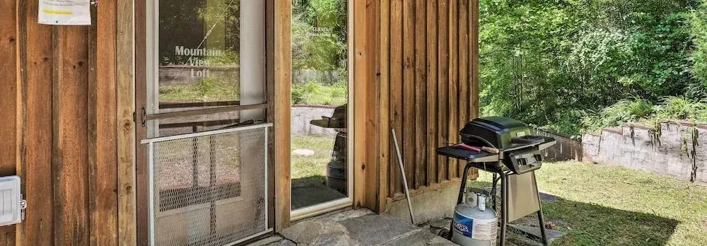 Pet-friendly Leicester 'mountain View' Escape