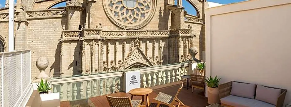 Puerta Catedral Suites