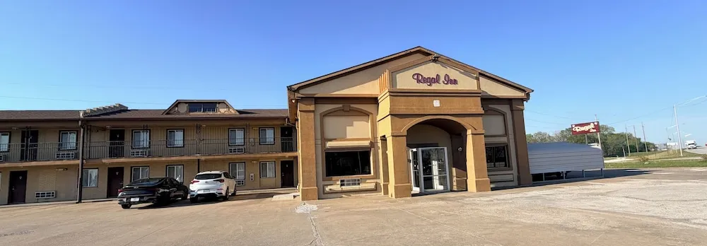 Regal Inn Coffeyville KS US 169