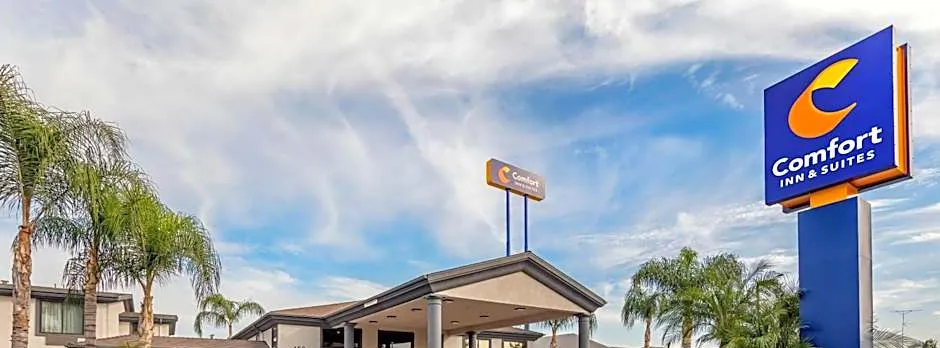 Comfort Inn & Suites San Bernardino