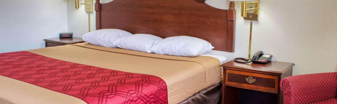 Econo Lodge Richmond West Broad