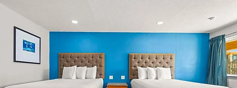 Econo Lodge Inn & Suites Sealy