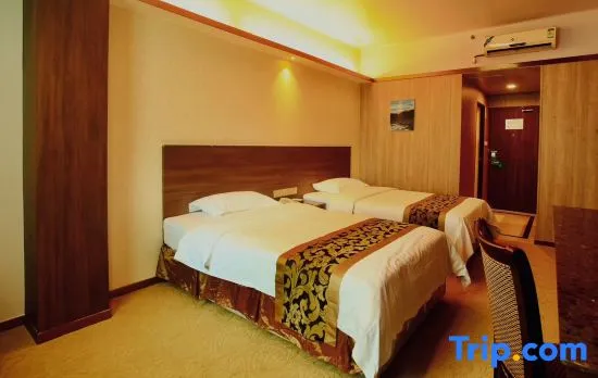 Mingyue Business Hotel(Huaqiang North subway station store)
