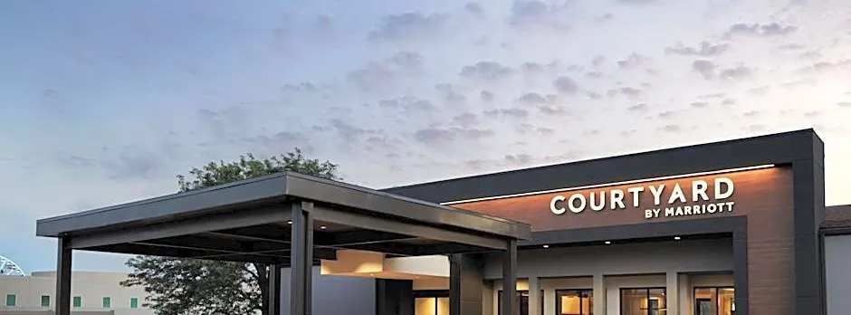 Courtyard by Marriott St Louis Downtown West