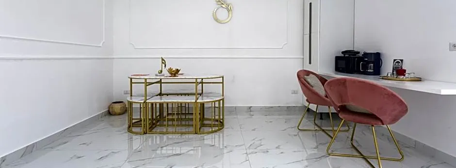 Golden Suites by Dimorra