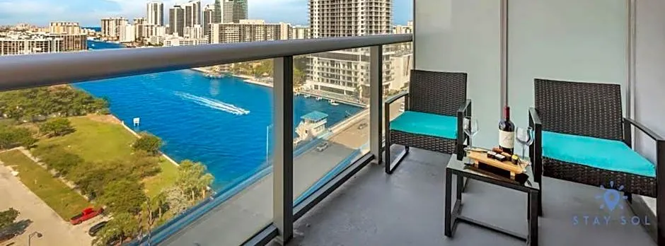 Spectacular View with Balcony, Pool, Near Beach