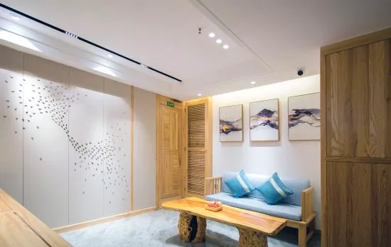 Chengdu Ruiyuan Hotel (Chengdu Dongzikou Subway Station)