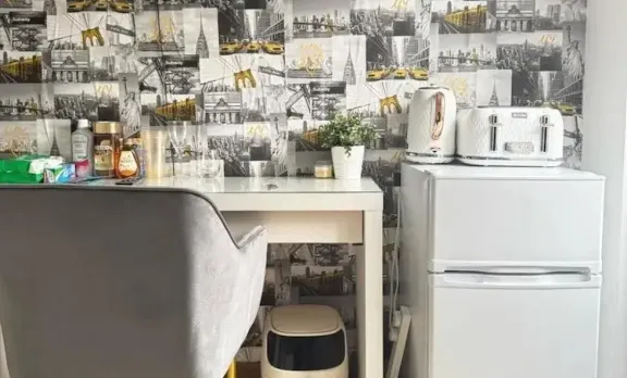 Erith Cosy Retreat Home