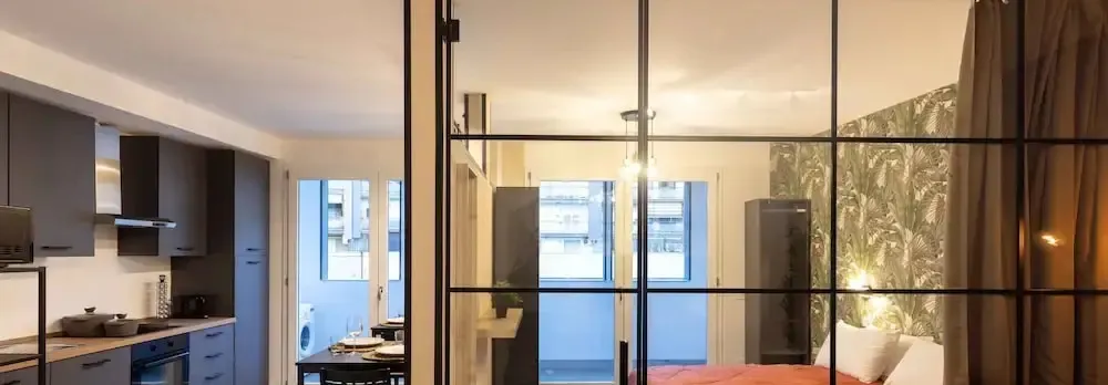 Urban Chic 2 Luxury Suites Apartment