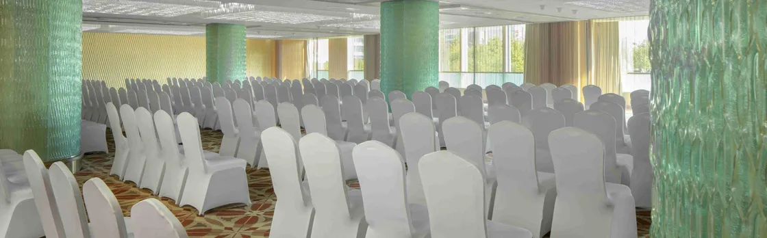 Radisson Blu New World