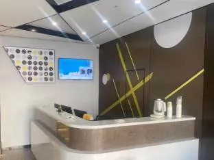 Iu Hotel Shenzhen Longhua Metro Station