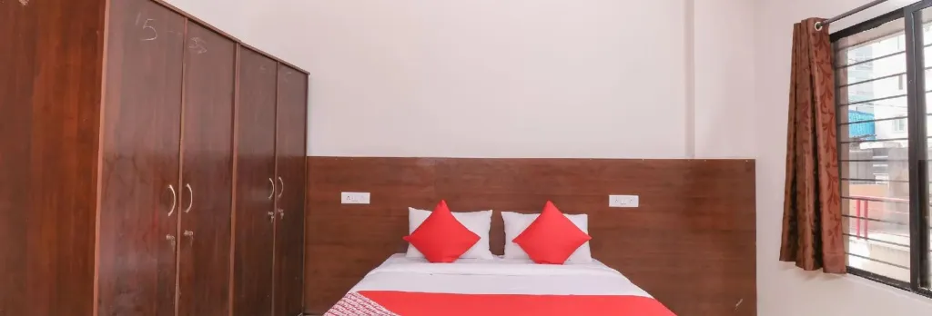 OYO The Royal International Hotel