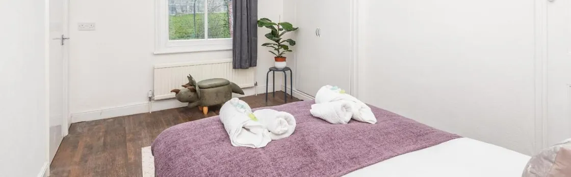 1st Floor Nunnery Modern, Romantic 1 Bed Apartment in York Pass the Keys (Adults Only)