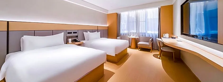Ji Hotel Shenzhen Baoan Pingzhou Metro Station