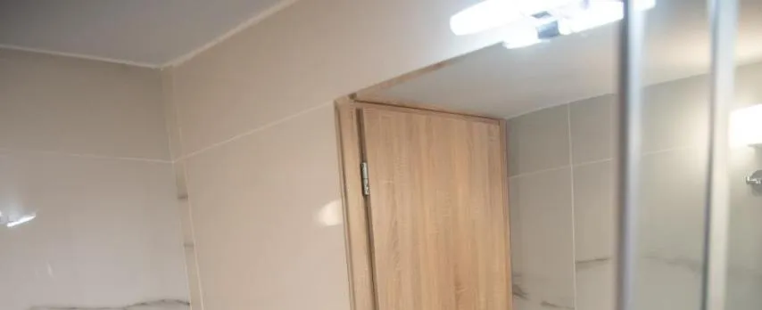 Cozy Flat 5min To Subway Station (Epidamn)