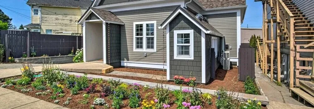 Cozy North Bend Getaway in Walkable Location!