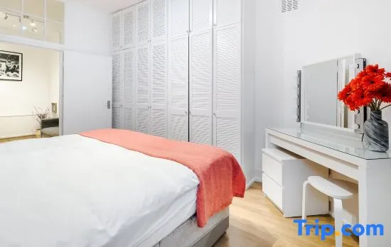 Chic Marylebone Apt with AC in Central London