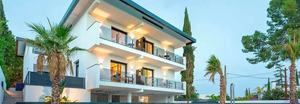 Beautiful 1 bd With 2 Private Terraces Pool and Parking Arruzafa III