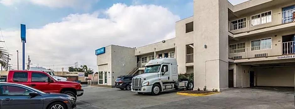 Motel 6 Bell Gardens, CA - Los Angeles