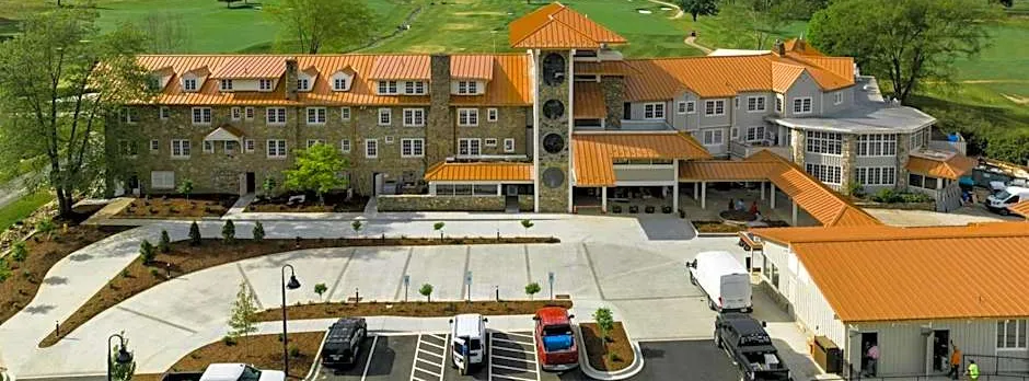 Waynesville Inn & Golf Club, Tapestry Collection by Hilton