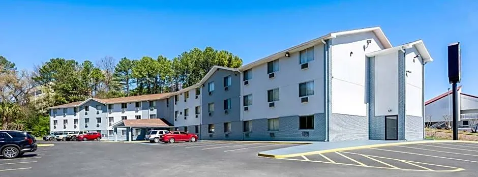 Super 8 by Wyndham Homewood Birmingham Area