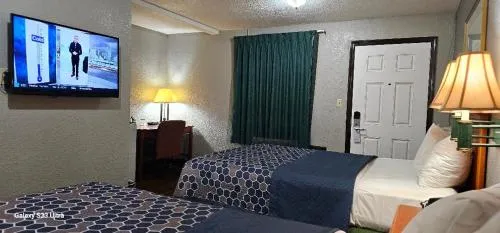 Sycamore Inn Chico University Area