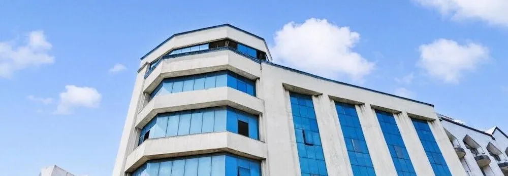 Iroomz Hotel Hyderabad Towers