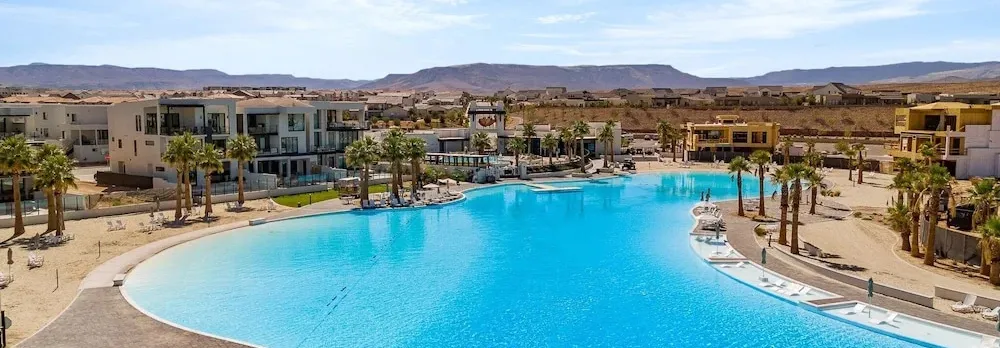 Alys At Desert Color 4 Bedroom Townhouse